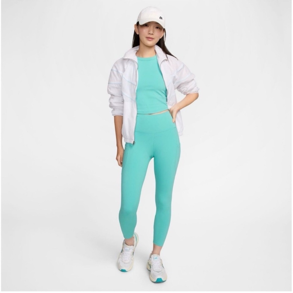 Nike One Women's High-Waisted 7/8 Leggings with Pockets - NWT - XS